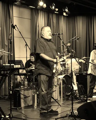 Los Lobos & Los Lonely Boys