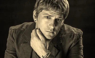 Rob Thomas